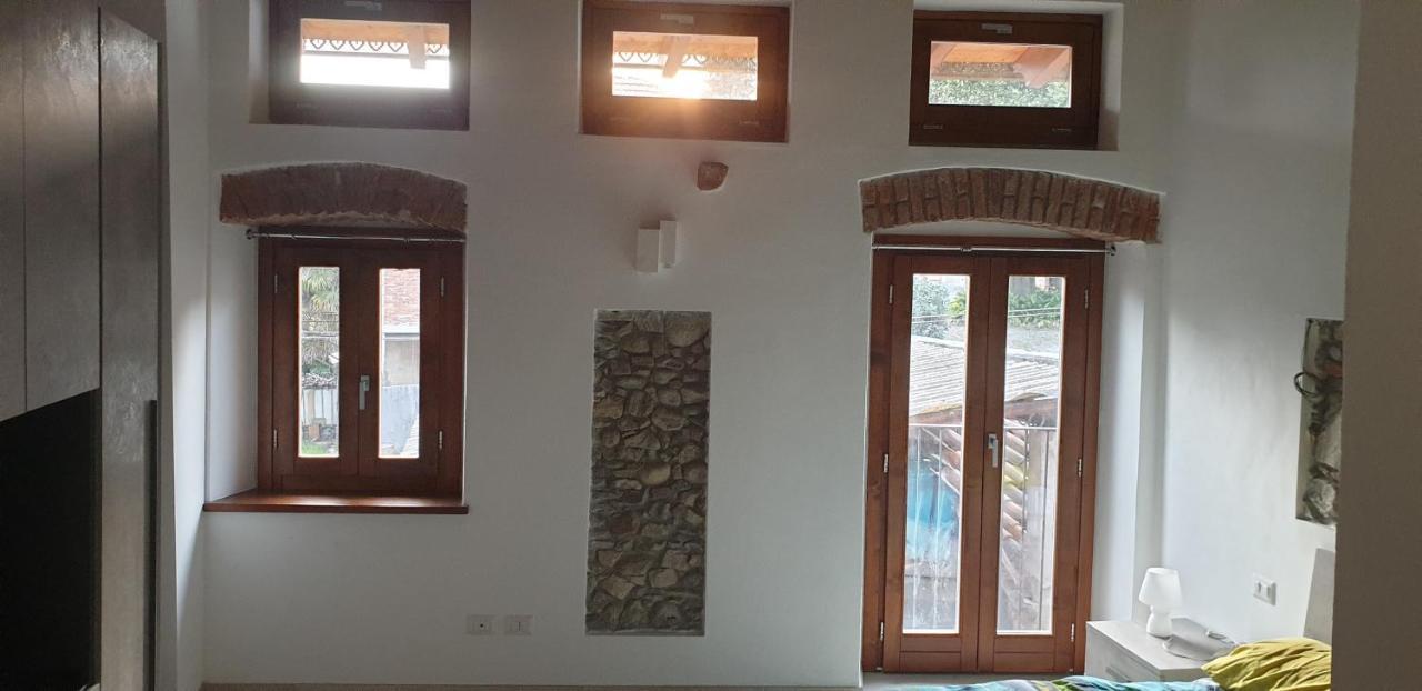 Casa Del Lago Travedona Kültér fotó
